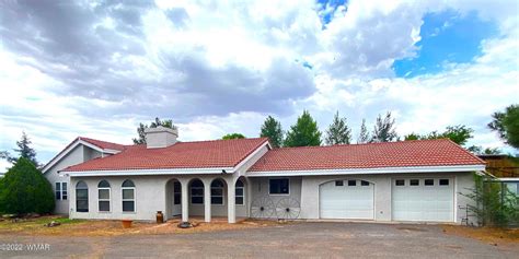 Craigslist springerville arizona - 3 slide outs, 2 AC units, living room w/fireplace. Roomy bathroom w/shower. Lots of storage inside &amp; outside, upgrades &amp; amenities. Beautiful kitchen. Self Leveling. EASY TO SET UP!
